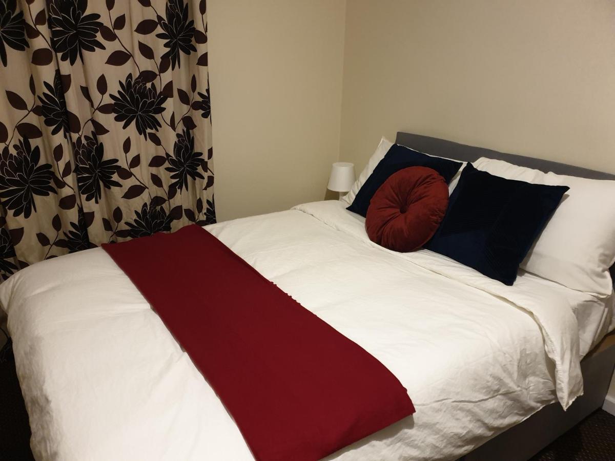 2 Bedroom Lovely Apartment In Woolwich London Exteriör bild