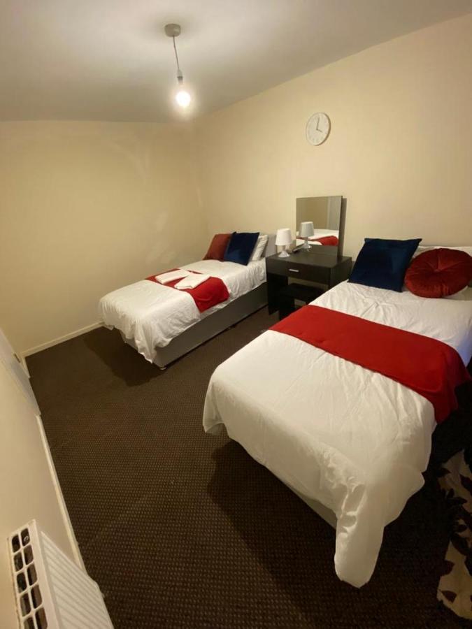 2 Bedroom Lovely Apartment In Woolwich London Exteriör bild